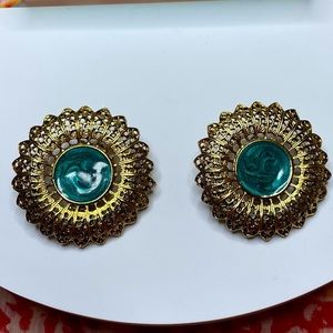 Gold Tone Vintage Filigree and Teal Enamel Clip-on Earrings